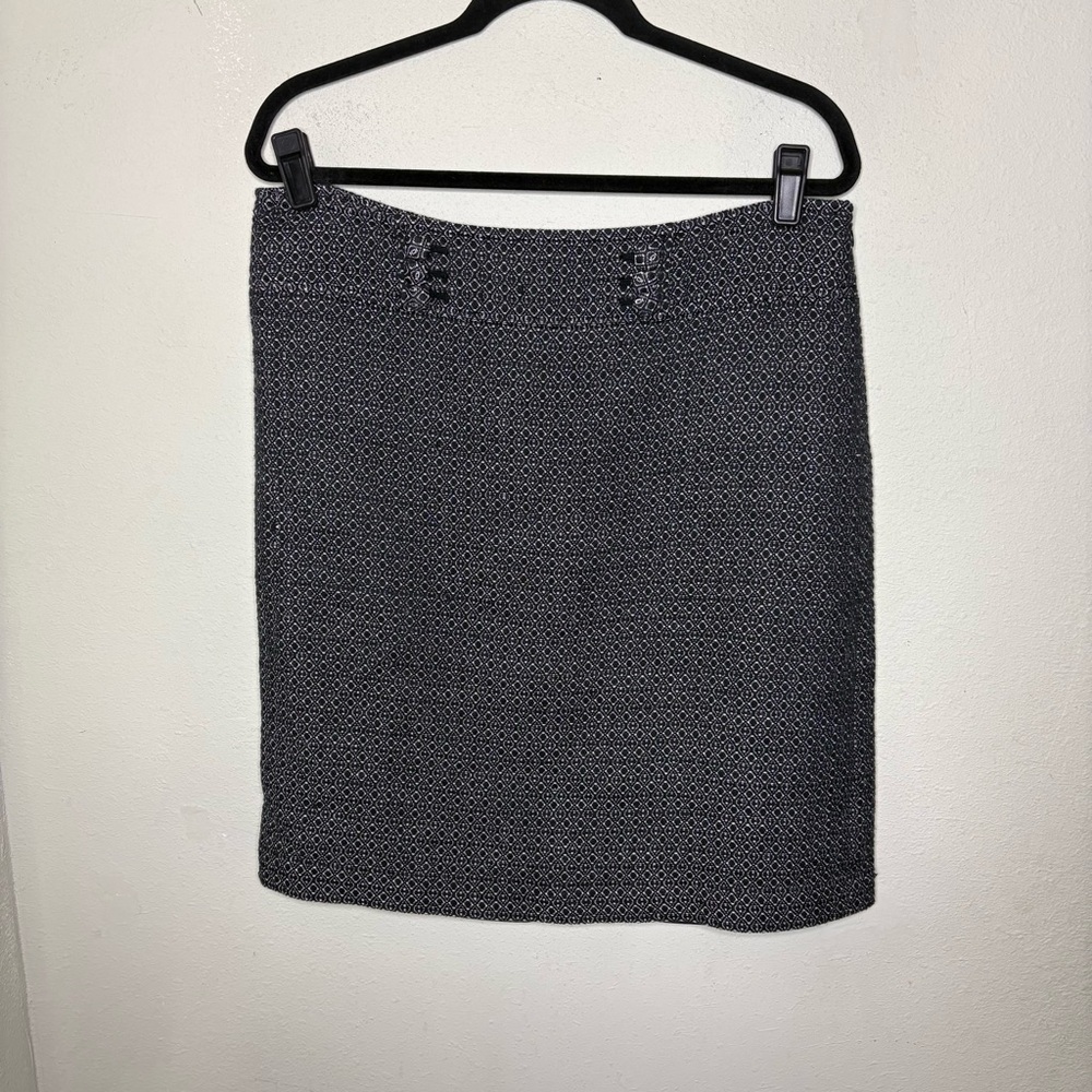 Ann Taylor Textured Black and White Pencil Skirt with Button Detail Size 12
